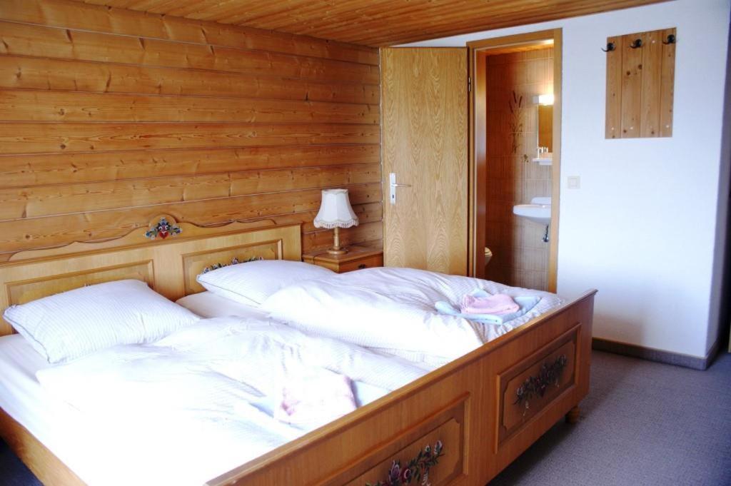 Pension Hirsch Лехбрук Экстерьер фото