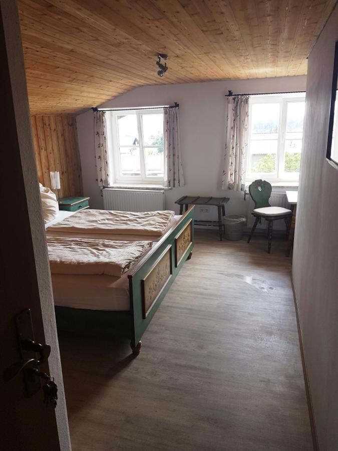 Pension Hirsch Лехбрук Экстерьер фото